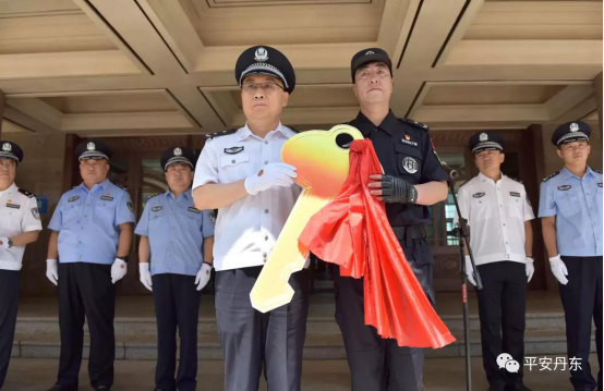 单警装备中的执法记录仪有哪些特点(图1)